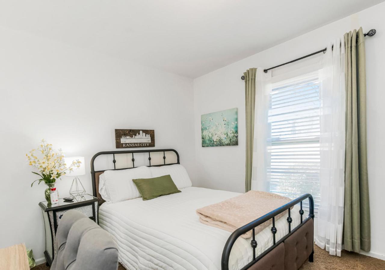 Becky & Marvels 420 Stay - Private Room Kansas City Eksteriør bilde